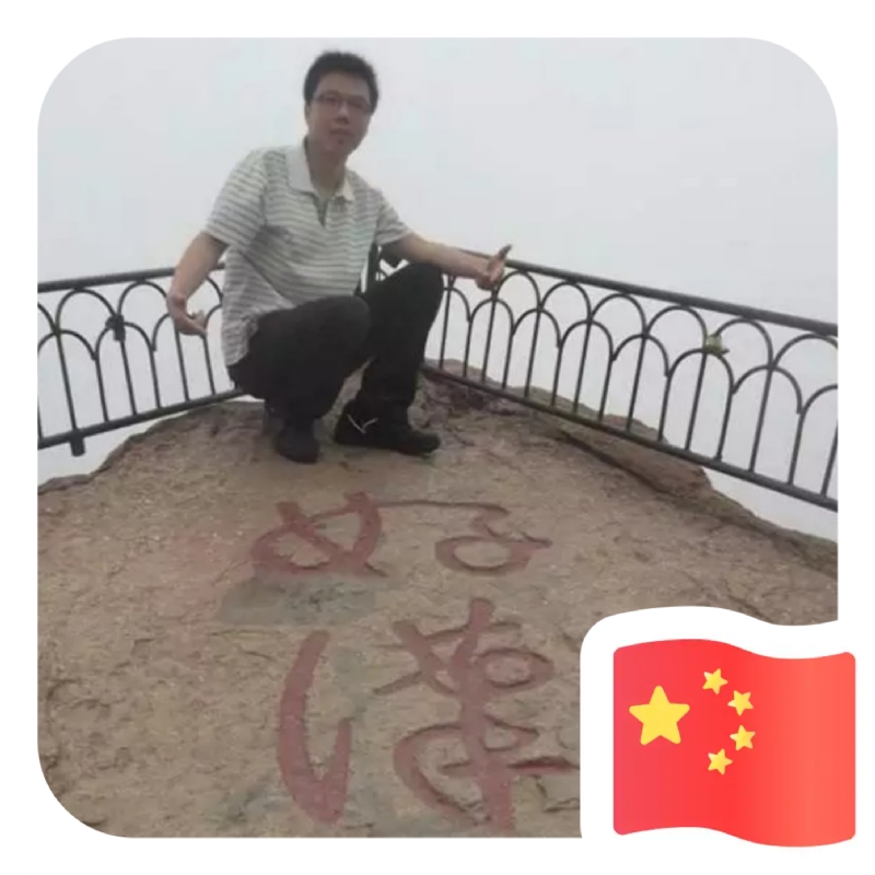 一只小虎牙的第一张照片--永泰相亲网