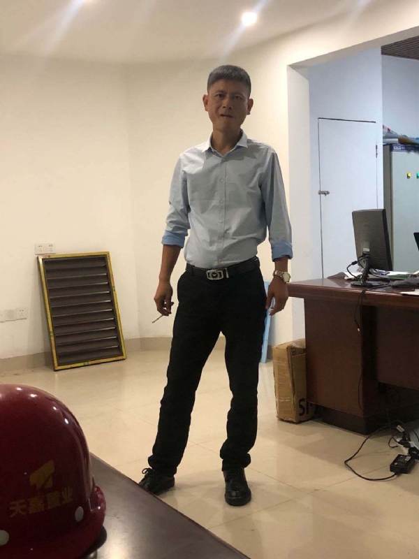 郁闷之中的第一张照片--永泰相亲网