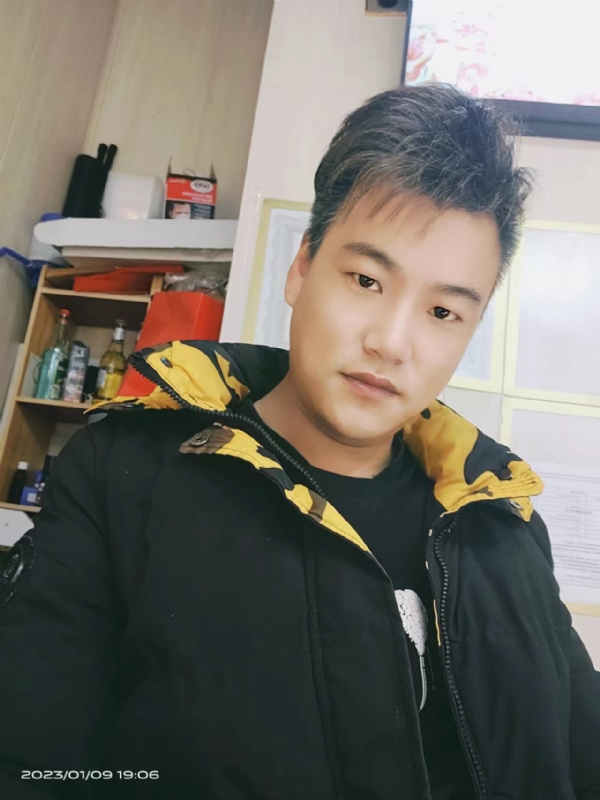孤酒枕愁眼眠的第一张照片--永泰相亲网