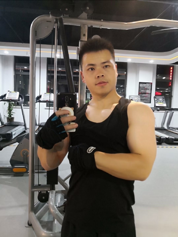 范迪塞尔的第二张照片--永泰相亲网