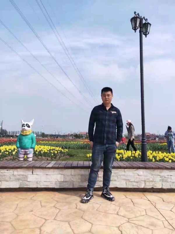 海阔天空的第一张照片--永泰相亲网